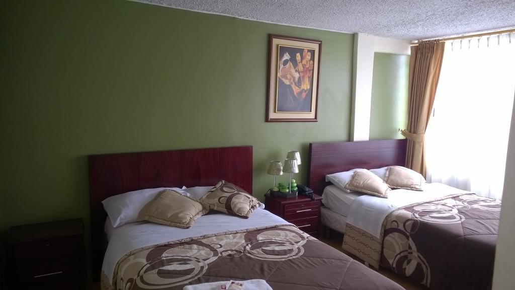 Hostal El Roble Quito Phòng bức ảnh