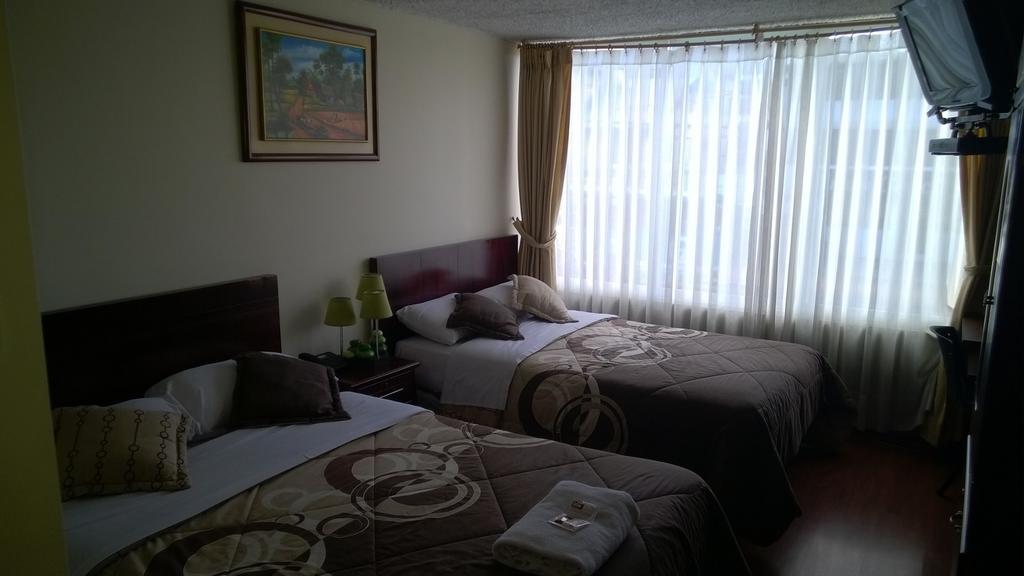 Hostal El Roble Quito Phòng bức ảnh